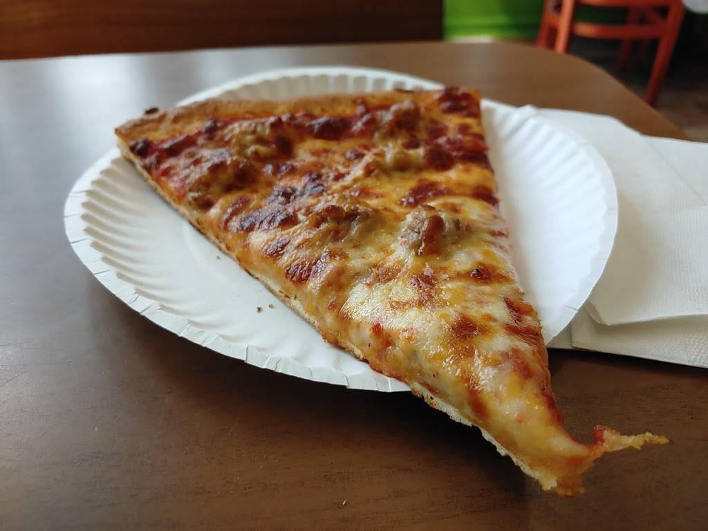 Little Clown Pizza & Restaurant | restaurant | 2801 N Central Park Ave, Chicago, IL 60618, USA | 7732767776 OR +1 773-276-7776