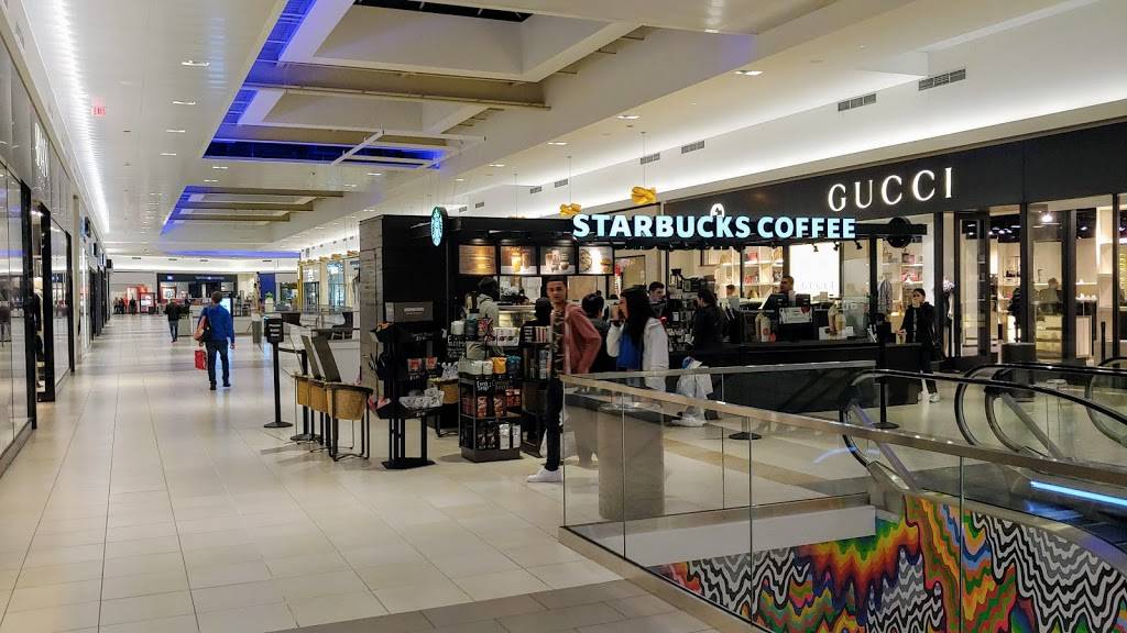 Fashion Outlets of Chicago | shopping mall | 5220 Fashion Outlets Way, Rosemont, IL 60018, USA | 8479287500 OR +1 847-928-7500