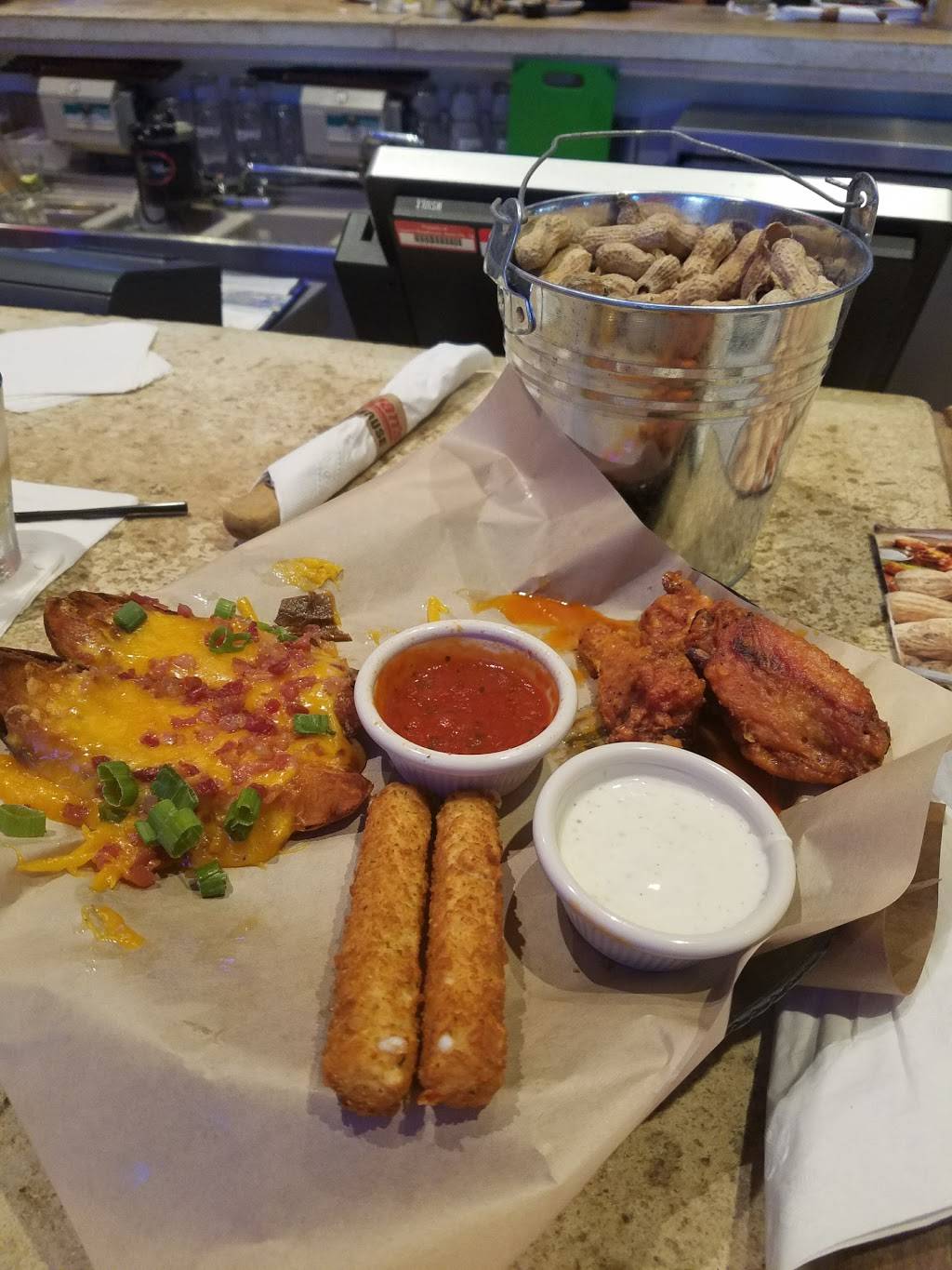 Chilis Grill & Bar | restaurant | 4115 S Medford Dr, Lufkin, TX 75901, USA | 9366336800 OR +1 936-633-6800