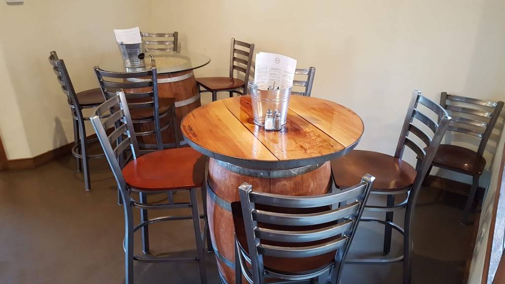 Thirsty Barrel Taphouse & Grille | restaurant | 116 Neal St, Grass Valley, CA 95945, USA | 5308025488 OR +1 530-802-5488