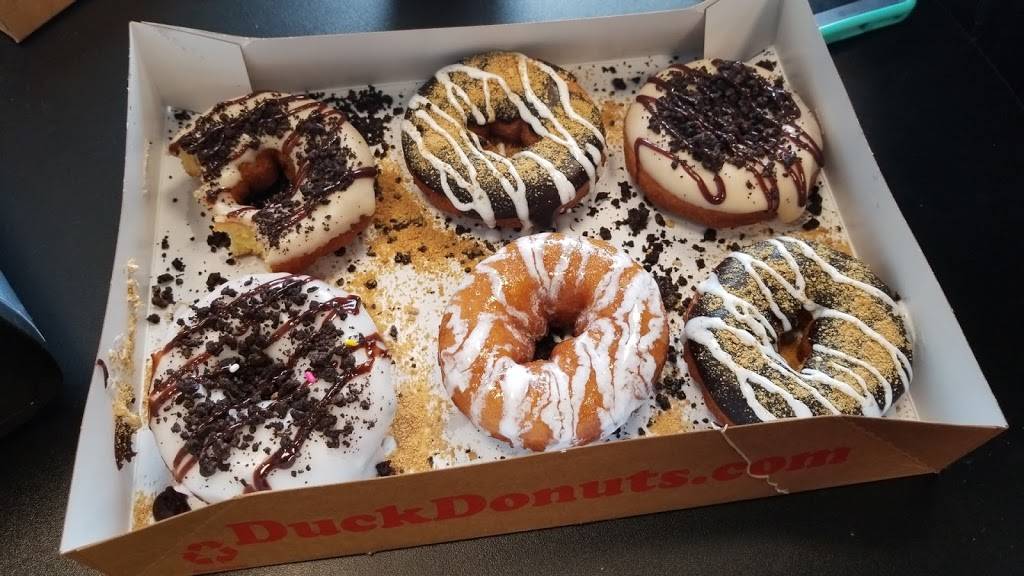 Duck Donuts | bakery | 100 Siena Dr #220, Pittsburgh, PA 15241, USA | 4128333825 OR +1 412-833-3825