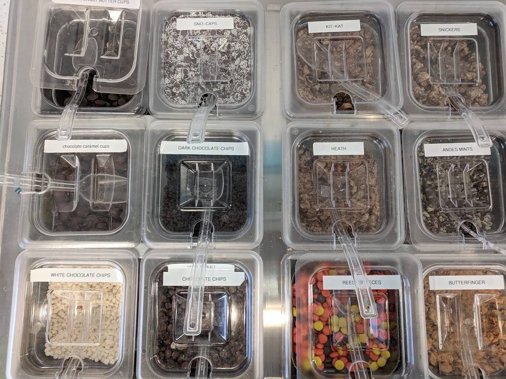 Lick A-Lotta Yogurt | restaurant | Wheatland, CA 95692, USA | 5304839229 OR +1 530-483-9229