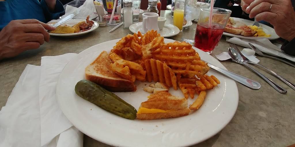 Lumes Pancake House | restaurant | 9060 W 159th St, Orland Park, IL 60462, USA | 7082260777 OR +1 708-226-0777