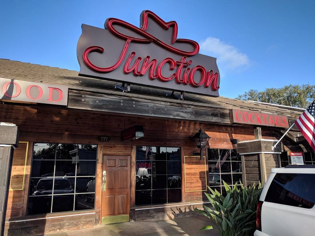 Junction Steakhouse and Sports Bar | restaurant | 3202, 777 Jamacha Road, El Cajon, CA 92019, USA | 6195885467 OR +1 619-588-5467