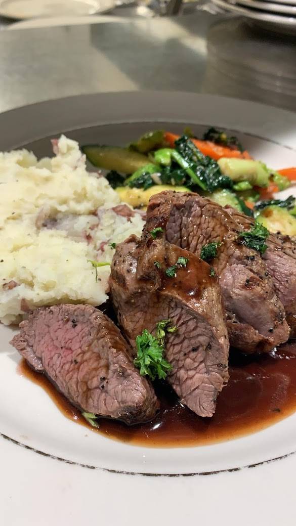 Lola Bistro & Express | restaurant | 19920 1st St, Hilmar, CA 95324, USA | 2092502777 OR +1 209-250-2777