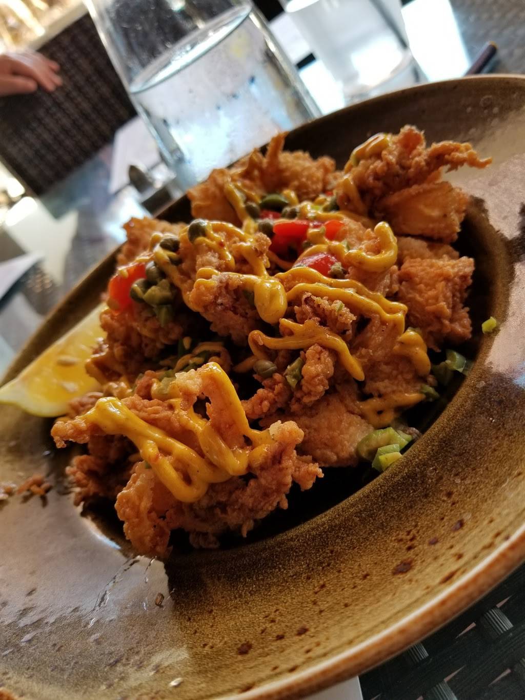 Lakeside Bar + Grill | night club | 700 Bloom St, Kissimmee, FL 34747, USA | 4075666000 OR +1 407-566-6000