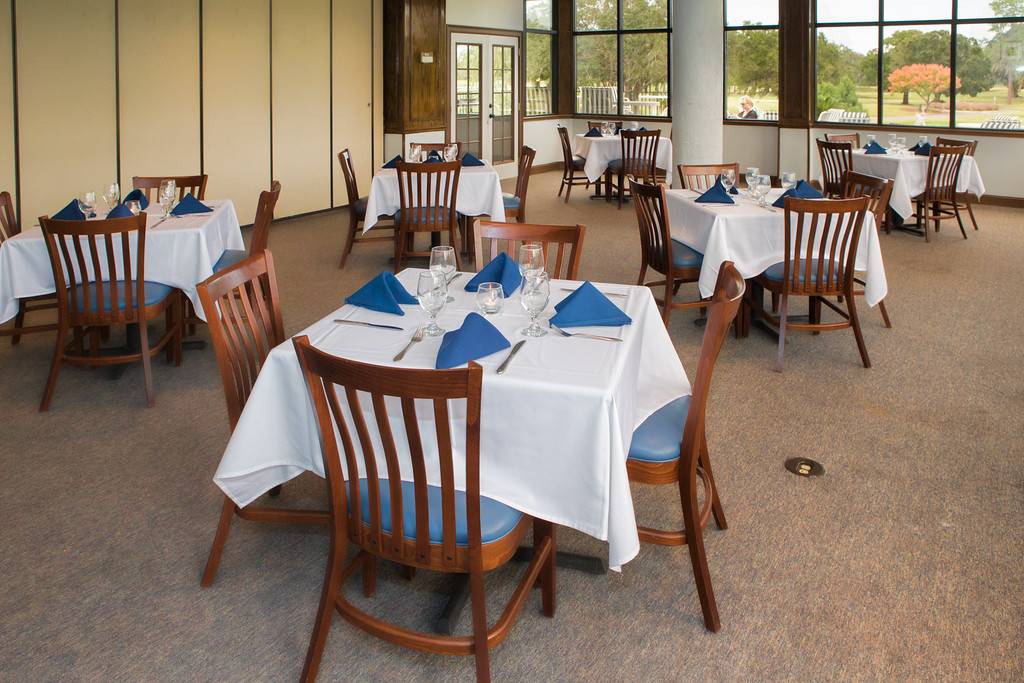 The Eagles Golf Club | restaurant | 16101 Nine Eagles Dr, Odessa, FL 33556, USA | 8139206681 OR +1 813-920-6681