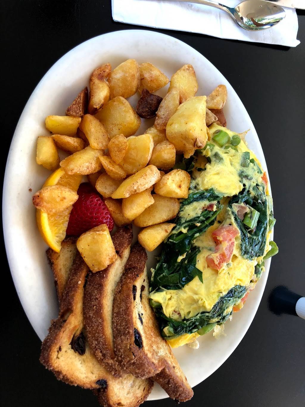 Country Brook Cafe | restaurant | 98 Amesbury Rd, Kensington, NH 03833, USA | 6037775111 OR +1 603-777-5111