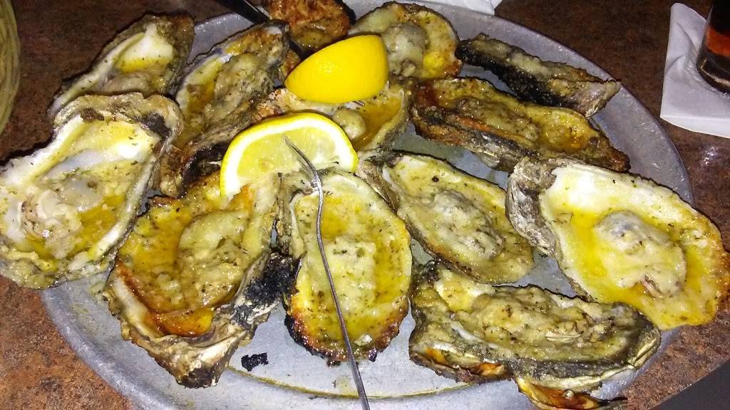 The Oyster Pub | restaurant | 555 Seabreeze Blvd, Daytona Beach, FL 32118, USA | 3862556348 OR +1 386-255-6348