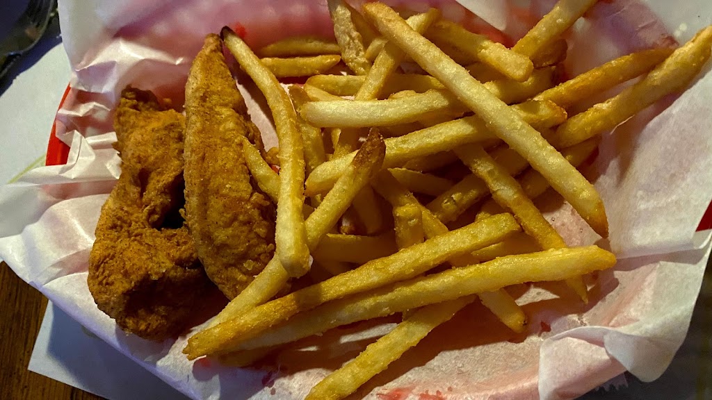 Wall Lake Tavern | restaurant | 6120 N 1198 E, Orland, IN 46776, USA | 2608296335 OR +1 260-829-6335