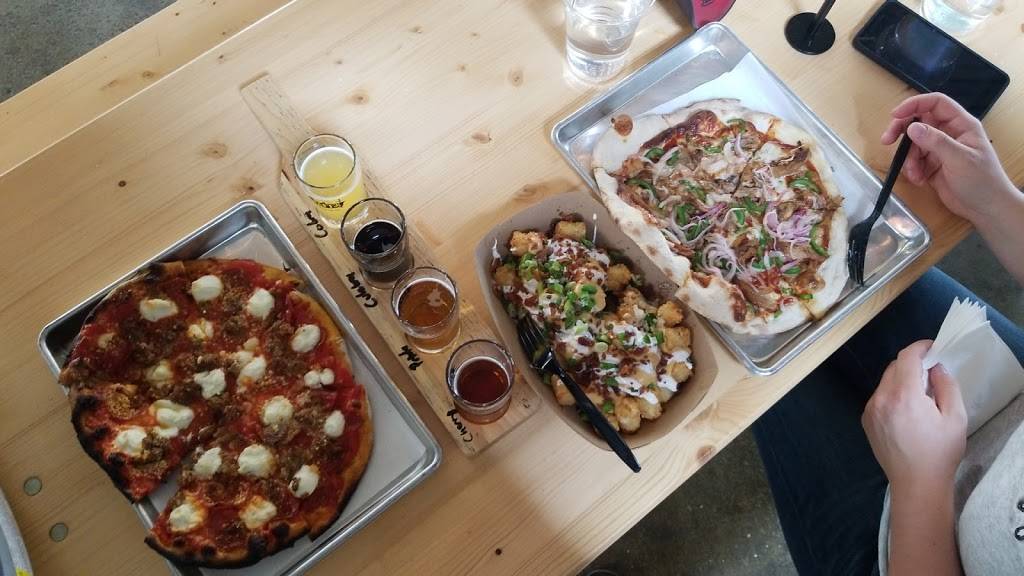 Tafts Brewpourium | restaurant | 4831 Spring Grove Ave #1, Cincinnati, OH 45232, USA | 5138535021 OR +1 513-853-5021