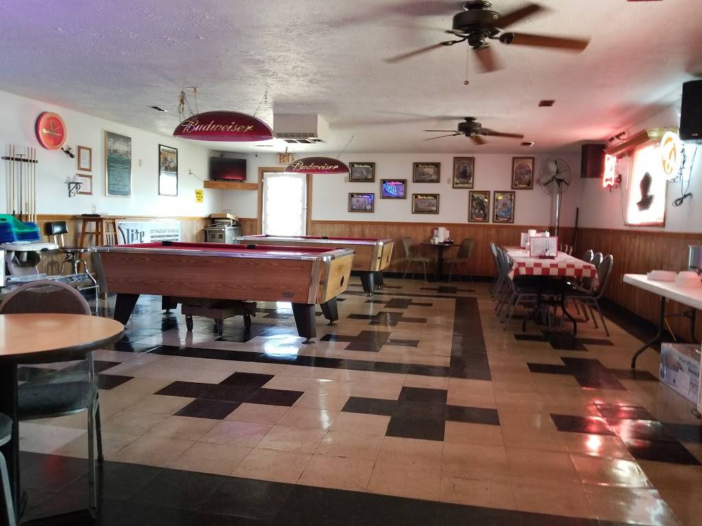 Circle II Bar and Gril | restaurant | 503 W Cleveland St, Heyworth, IL 61745, USA | 3094732854 OR +1 309-473-2854