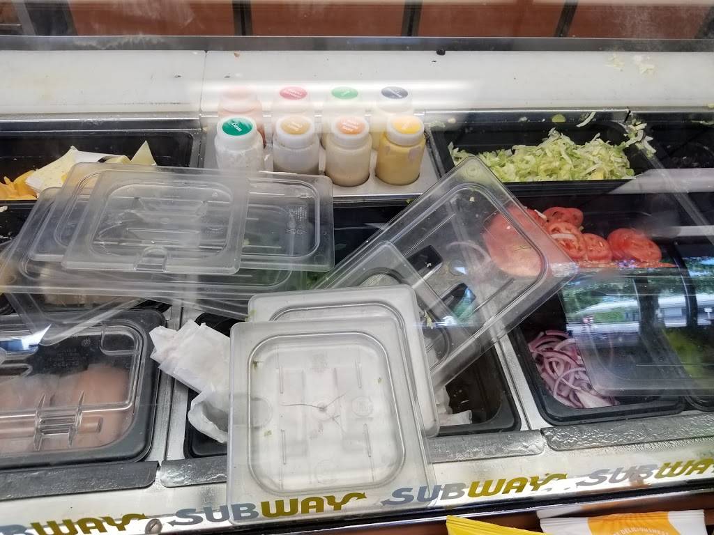 Subway | meal takeaway | 1407 E 72nd St Suite E, Tacoma, WA 98404, USA | 2534763887 OR +1 253-476-3887