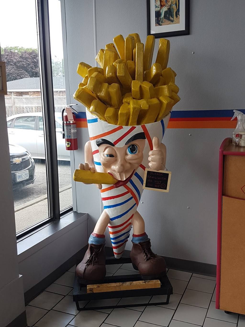 Eighteen 12 Poutinerie | restaurant | 421 Sandwich St S, Amherstburg, ON N9V 3K8, Canada | 5197139598 OR +1 519-713-9598