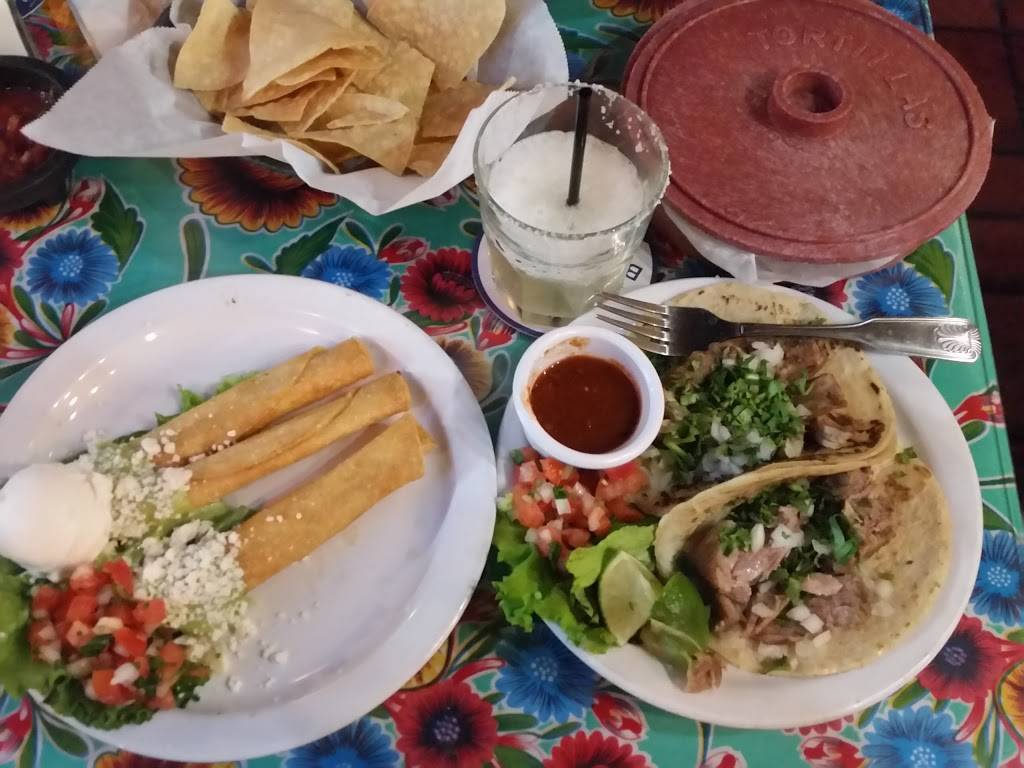 El Paseo Inn | restaurant | 11 Olvera St, Los Angeles, CA 90012, USA | 2136261361 OR +1 213-626-1361