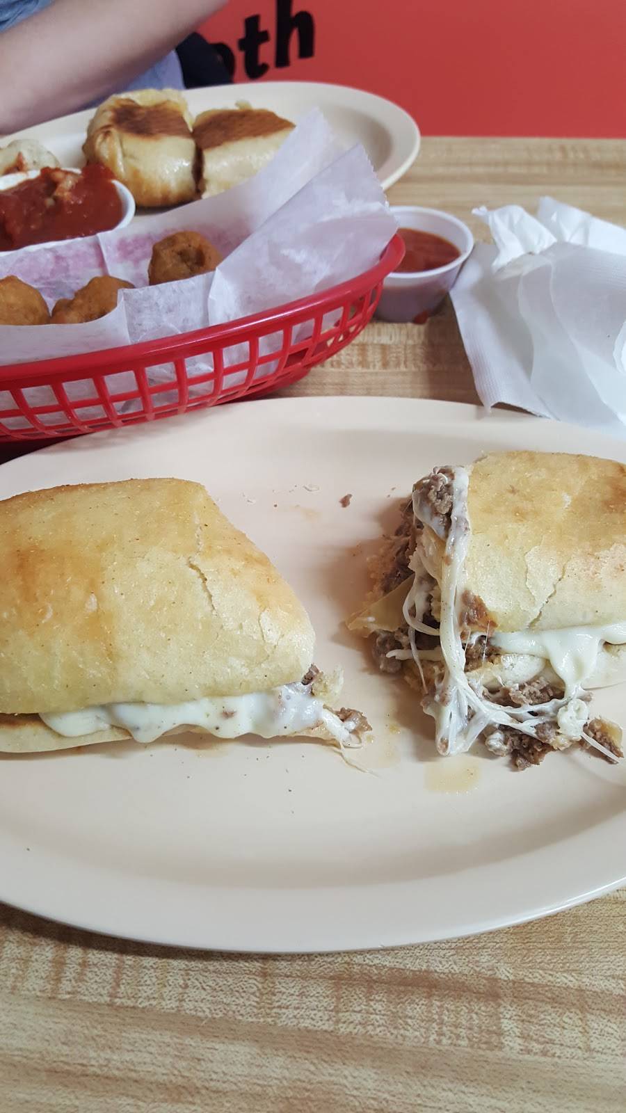 Maddys Pizzaria | restaurant | 105 S Main St, Sardinia, OH 45171, USA | 9374462222 OR +1 937-446-2222