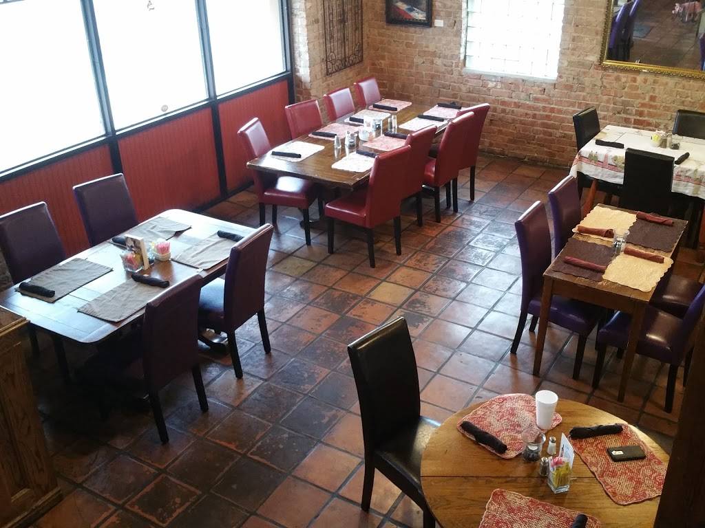 The Silver Spoon | restaurant | 529 SW C Ave, Lawton, OK 73501, USA | 5803576800 OR +1 580-357-6800
