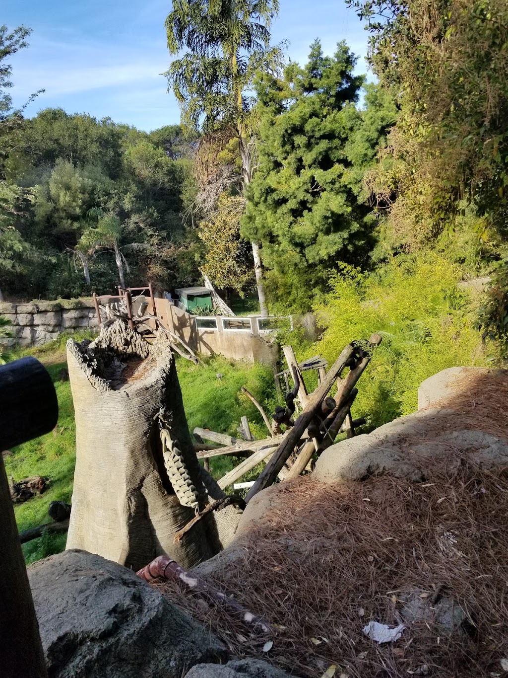 Tuskers Grill at Oakland Zoo | cafe | 9777 Golf Links Rd, Oakland, CA 94605, USA | 5106329525 OR +1 510-632-9525