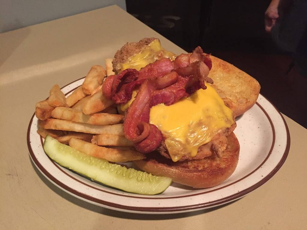 Jakes | restaurant | 1025, 4390 Buffalo Rd #6, North Chili, NY 14514, USA | 5855942555 OR +1 585-594-2555