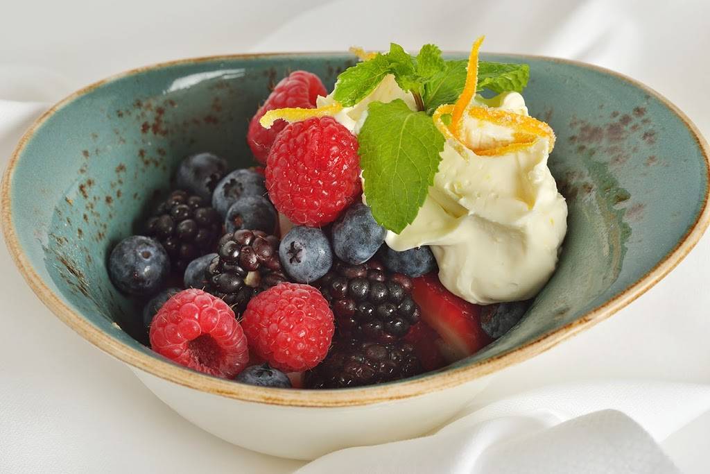 Mediterra Restaurant & Bar | restaurant | 29 Hulfish St, Princeton, NJ 08542, USA | 6092529680 OR +1 609-252-9680