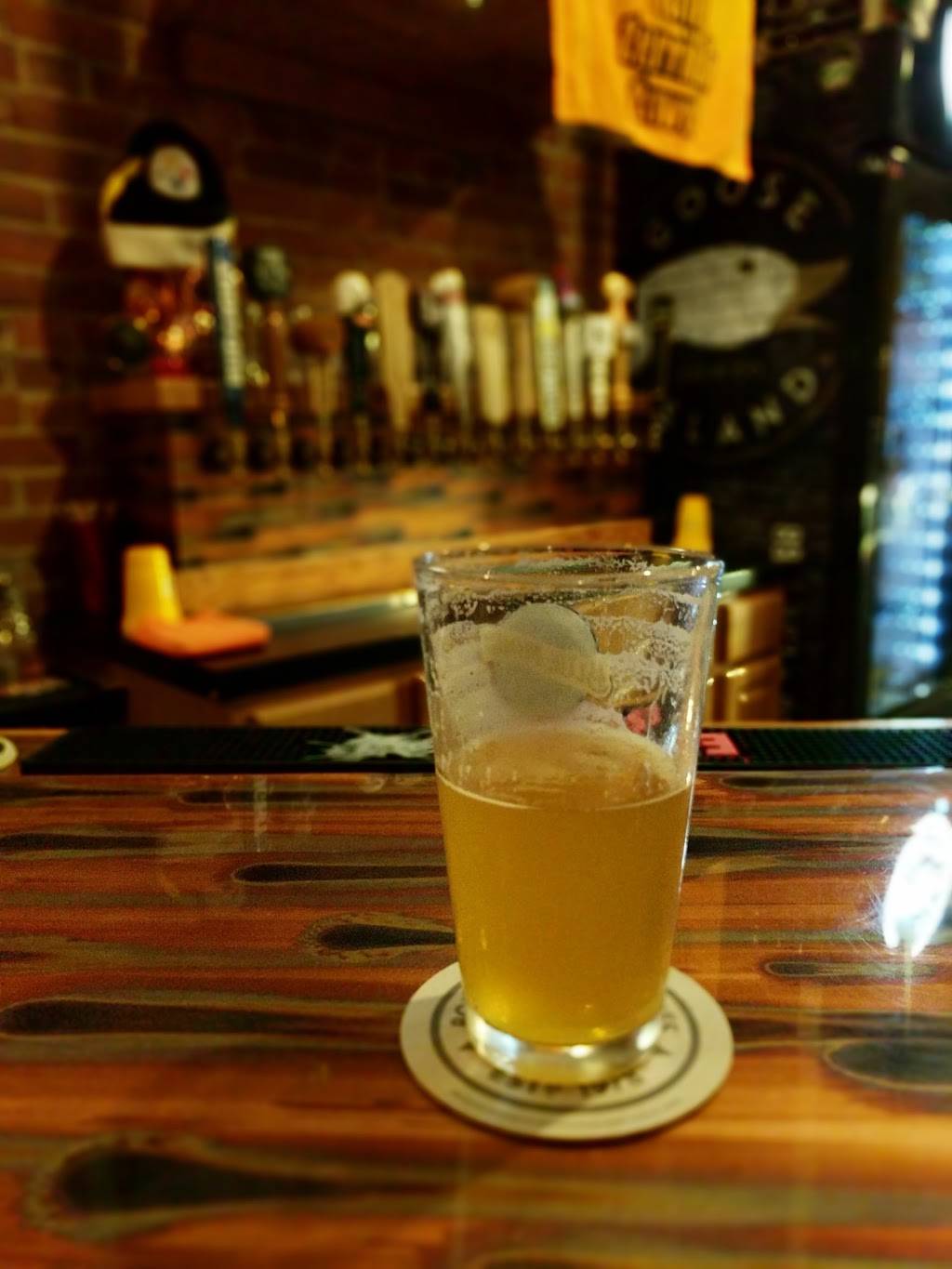 Deweys Public House | restaurant | 16 Depot St, Dalton, MA 01226, USA | 4136840900 OR +1 413-684-0900