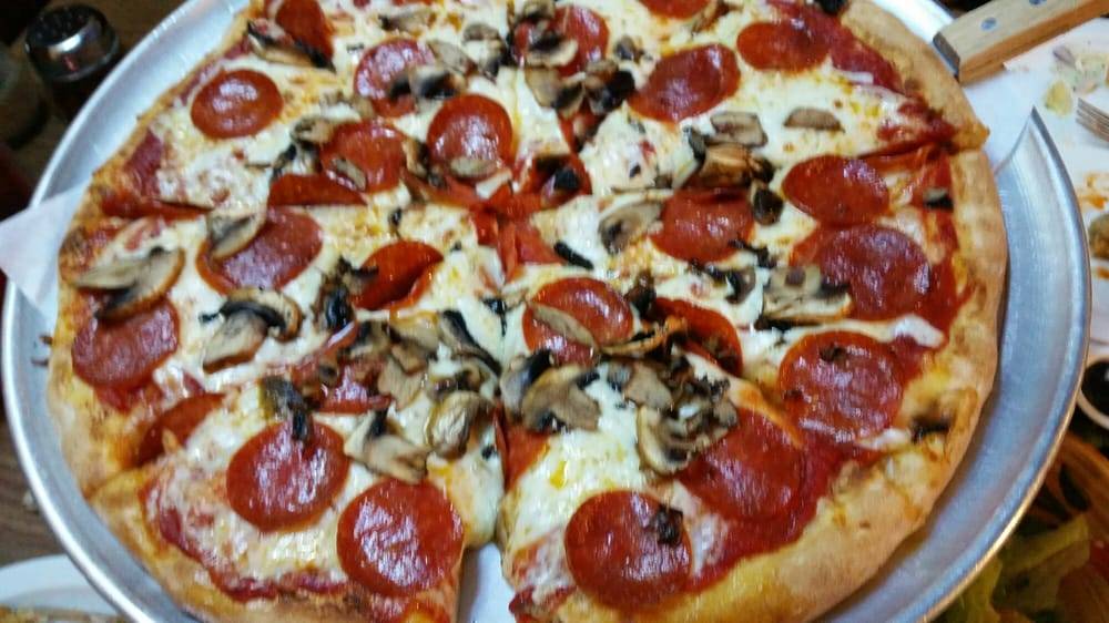 So Cal Pizza | restaurant | 12253 Imperial Hwy, Norwalk, CA 90650, USA | 5628683252 OR +1 562-868-3252