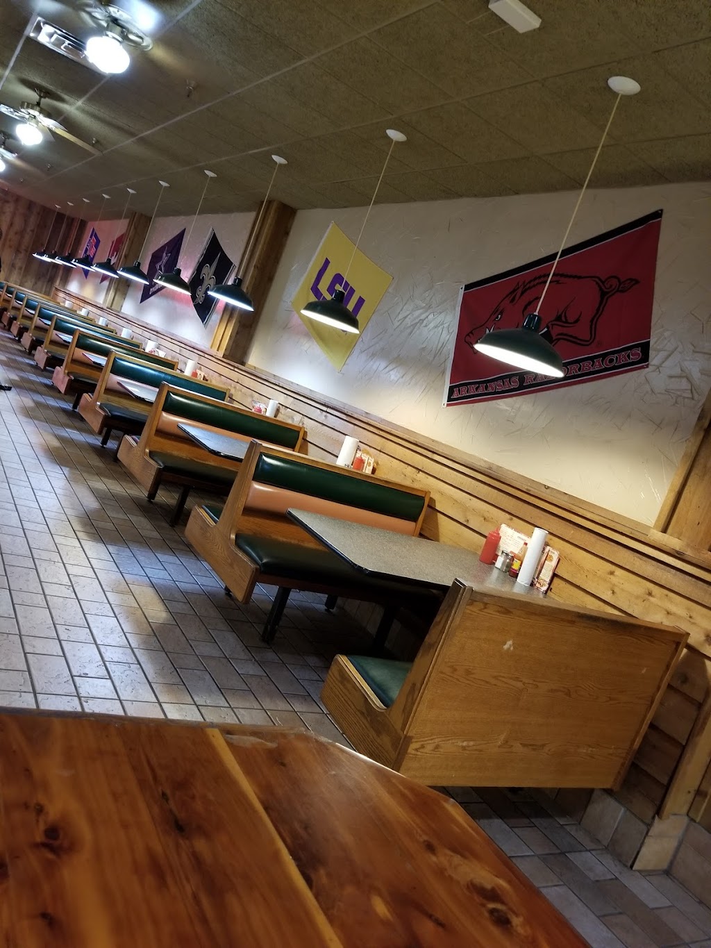 Sams Southern Eatery | restaurant | 1011 N Arkansas St, Springhill, LA 71075, USA | 3185392558 OR +1 318-539-2558