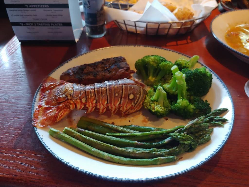 Red Lobster | restaurant | 340 W State Rd 436, Altamonte Springs, FL 32714, USA | 4076823636 OR +1 407-682-3636