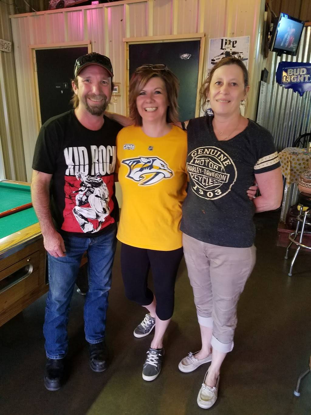 Tucks Place | restaurant | 102 Depot St, Columbia, TN 38401, USA | 9319819618 OR +1 931-981-9618