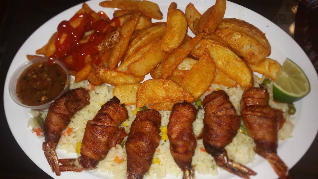 Mariscos El Chavalon | restaurant | 5516 Atlantic Blvd, Maywood, CA 90270, USA | 3235372435 OR +1 323-537-2435