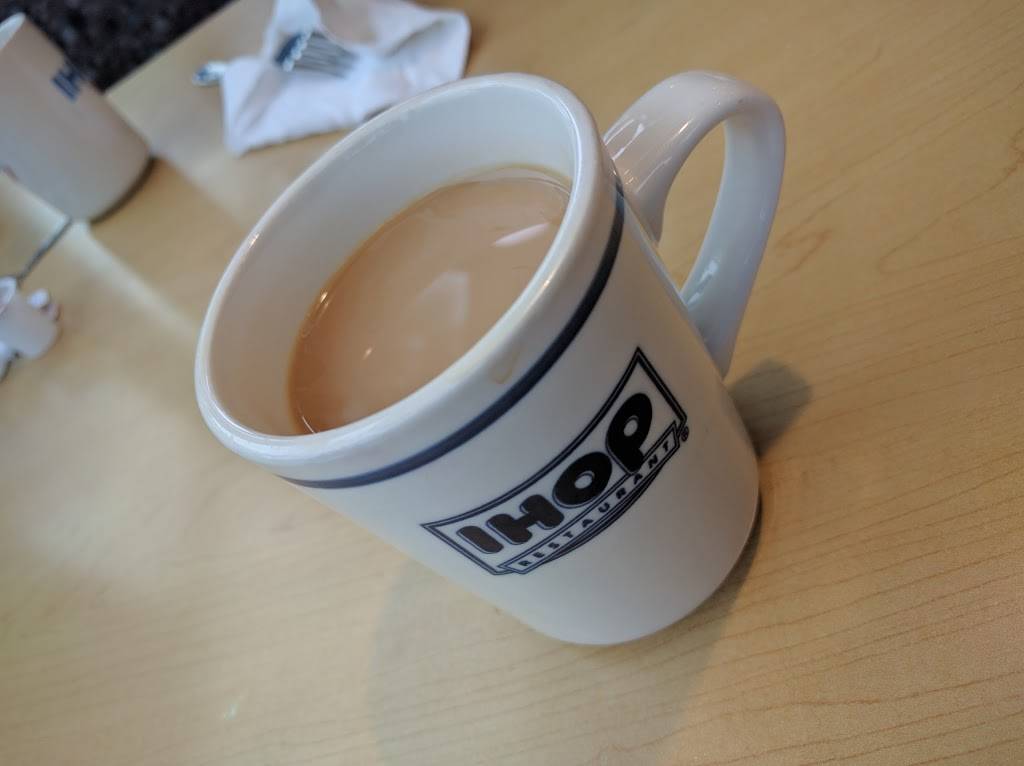 IHOP | restaurant | 3335 Midway Dr, San Diego, CA 92110, USA | 6192231425 OR +1 619-223-1425