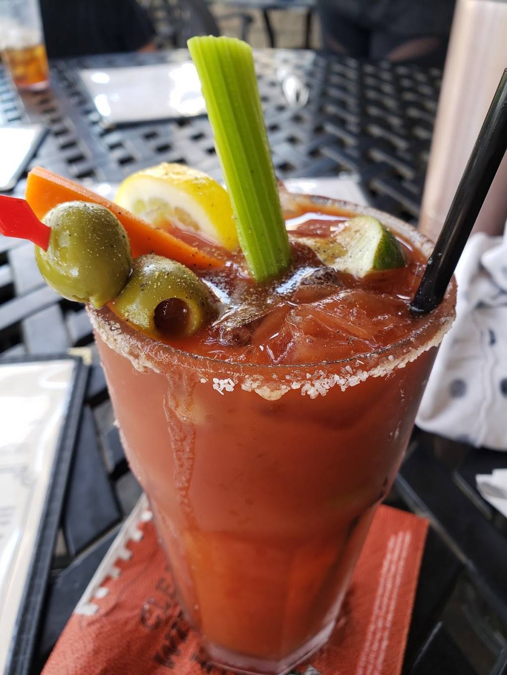 Laws Restaurant | restaurant | 9640 Indiana Ave, Riverside, CA 92503, USA | 9513547021 OR +1 951-354-7021