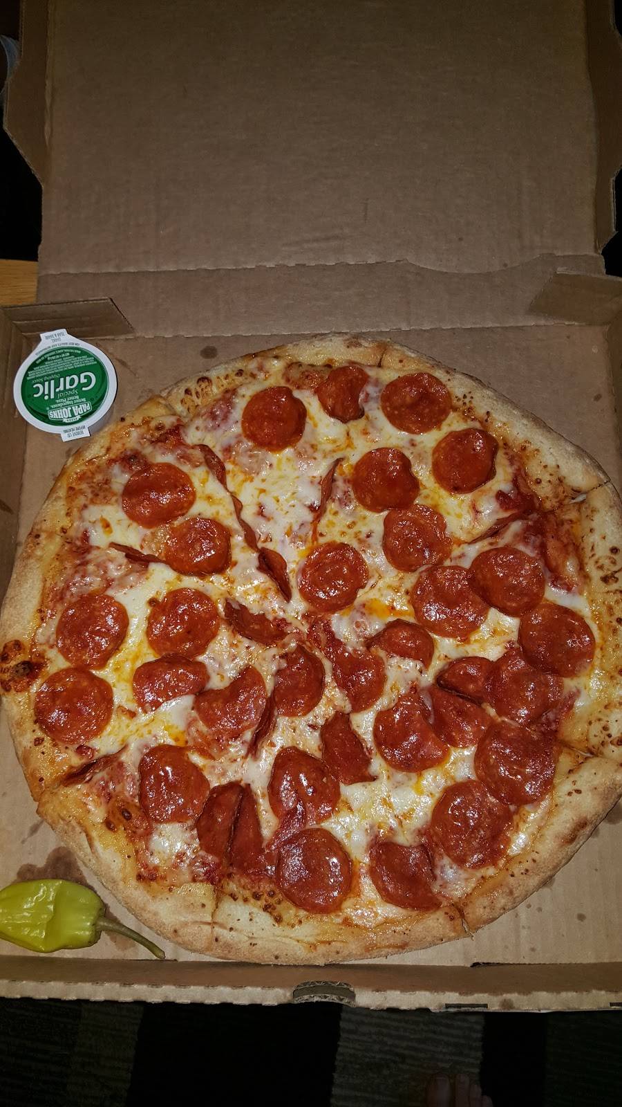 Papa Johns Pizza | restaurant | 905 Market St, Charlestown, IN 47111, USA | 8122564501 OR +1 812-256-4501