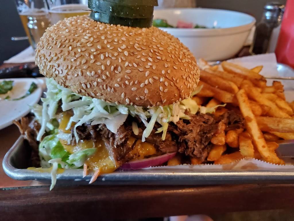 Nineteen33 | restaurant | 1873 Willamette Falls Dr, West Linn, OR 97068, USA | 5033058249 OR +1 503-305-8249