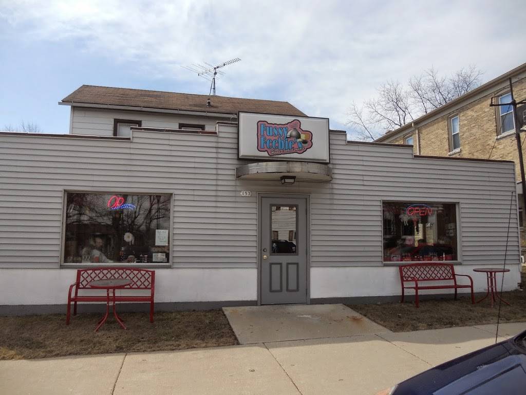 Fussy Feebies | restaurant | 153 E Main St, Campbellsport, WI 53010, USA | 9205333640 OR +1 920-533-3640
