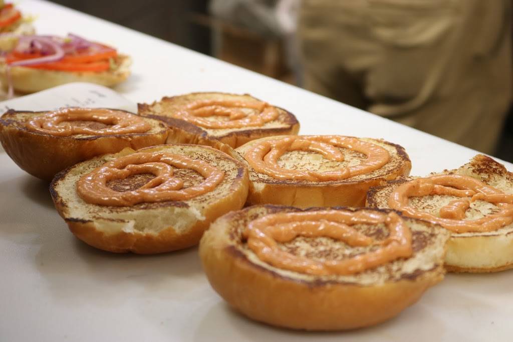 The Sear Shack | restaurant | 6518 Goodman Rd #108, Olive Branch, MS 38654, USA | 6624084932 OR +1 662-408-4932