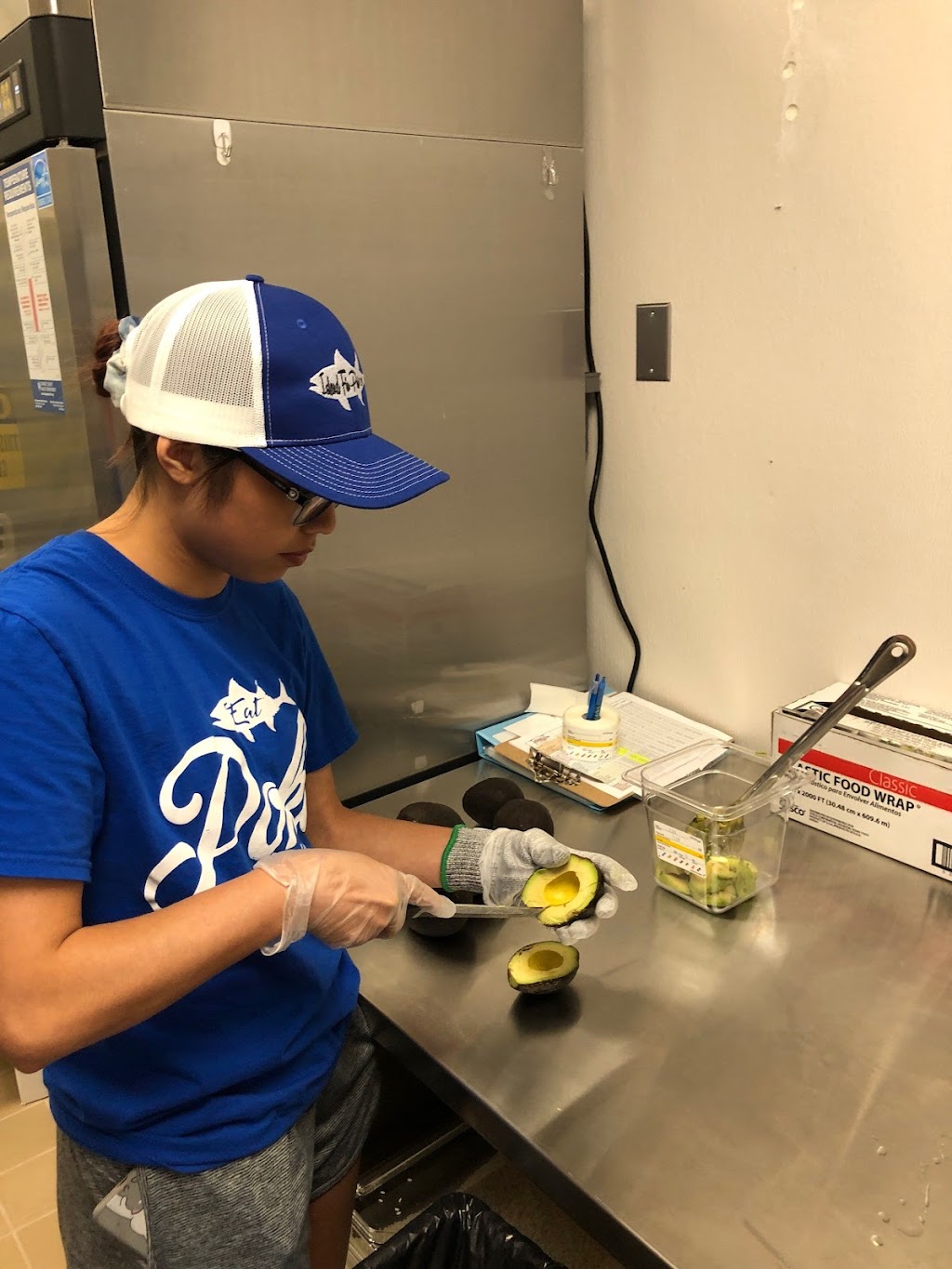 Island Fin Poke Company | restaurant | 76 Ogden Ave, Downers Grove, IL 60515, USA | 6303246110 OR +1 630-324-6110