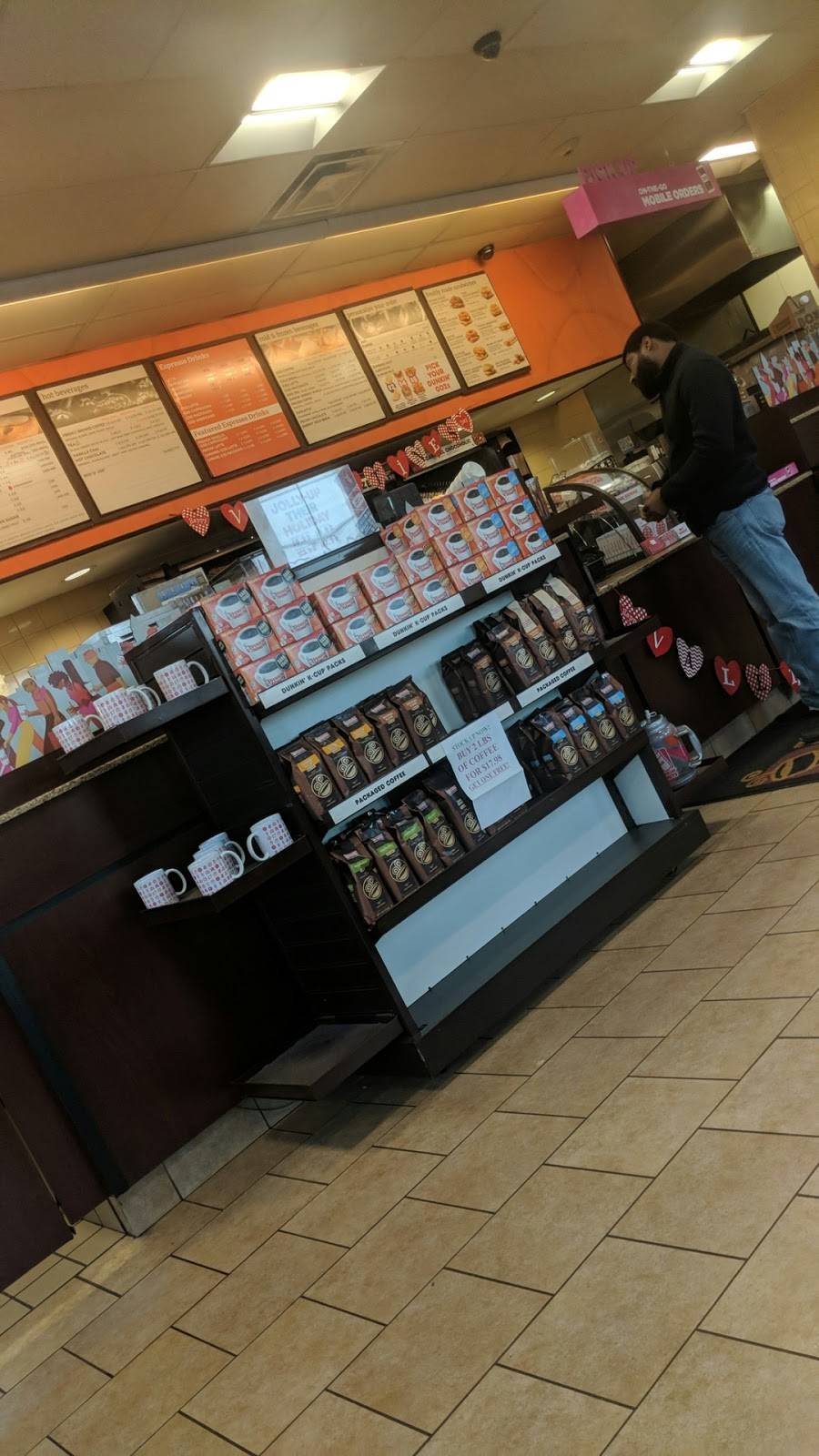 Dunkin | bakery | 282 Merrimack St, Methuen, MA 01844, USA | 9789890700 OR +1 978-989-0700