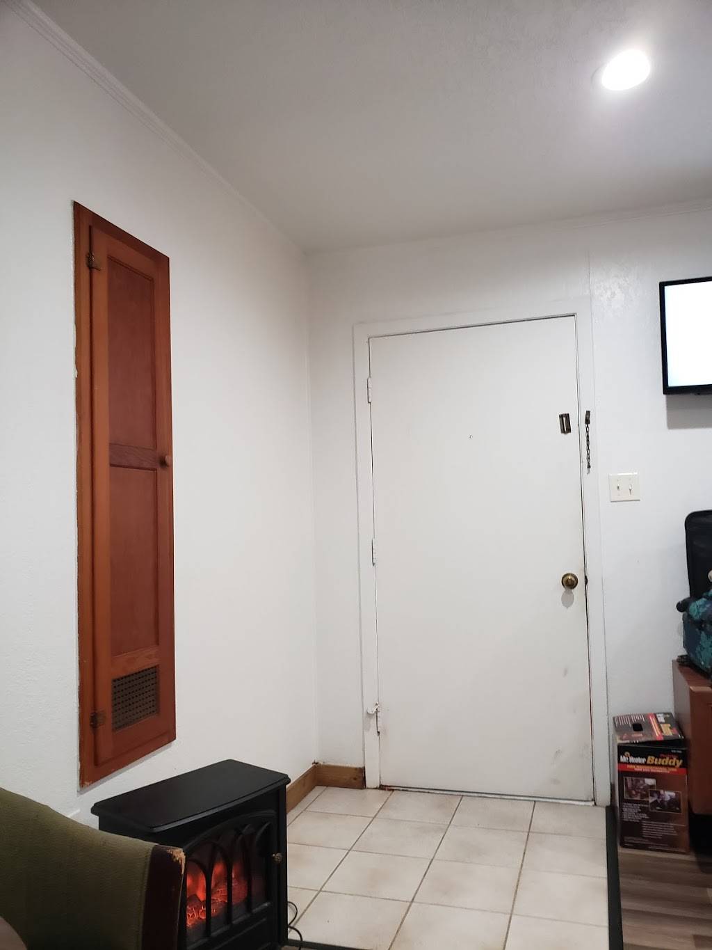 Gulfway Motel & Restaurant | restaurant | 1365 TX-124, High Island, TX 77623, USA | 4092865217 OR +1 409-286-5217