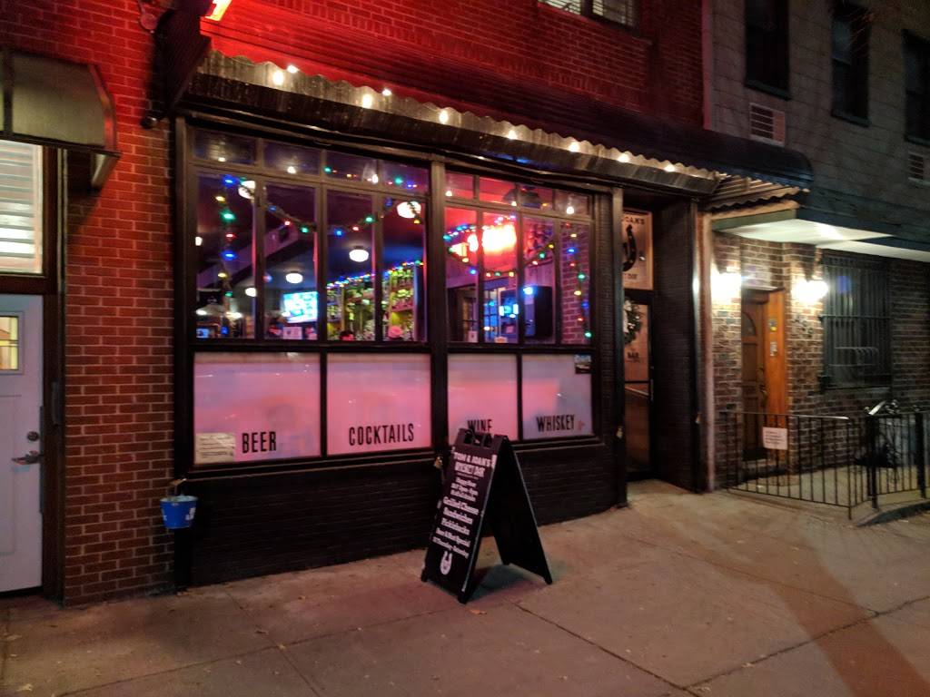 Tom & Joans | restaurant | 437 Graham Ave, Brooklyn, NY 11211, USA | 7183835336 OR +1 718-383-5336