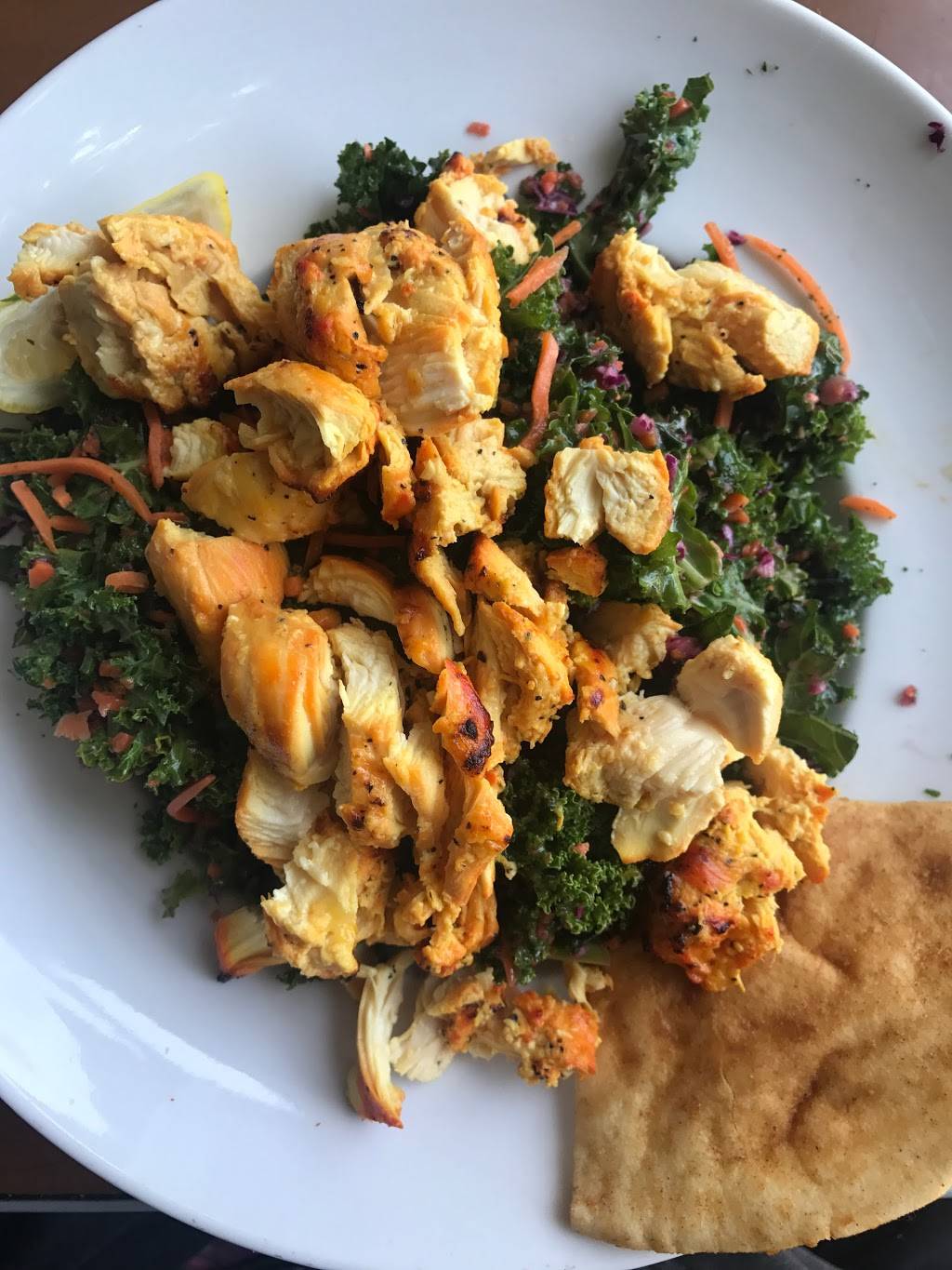 Crimson | cafe | 2901 Ocean Park Blvd #127, Santa Monica, CA 90405, USA | 3103962400 OR +1 310-396-2400