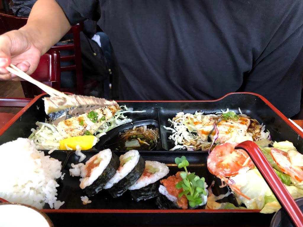 naruto show me the sushi | restaurant | 963 Pleasant Grove Blvd #150, Roseville, CA 95678, USA | 9167803388 OR +1 916-780-3388