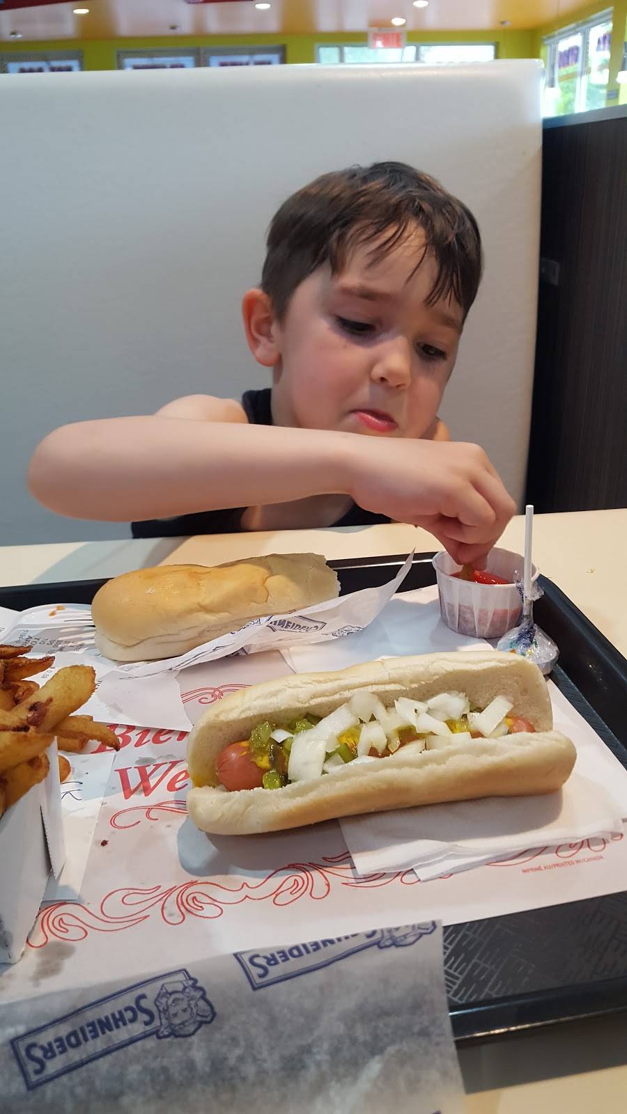 Restaurant La Belle Province | restaurant | 679 Boulevard du Séminaire N, Saint-Jean-sur-Richelieu, QC J3B 5M2, Canada | 4503763399 OR +1 450-376-3399