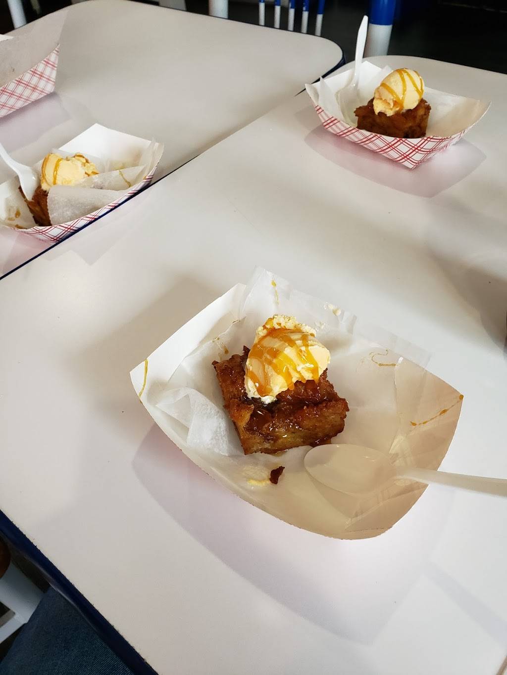 Phillys | restaurant | 33 Sherman St, Norwich, CT 06360, USA | 8608869449 OR +1 860-886-9449