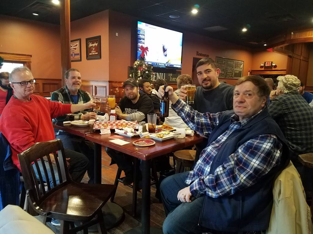 The Lodge Bar & Grill | restaurant | 1064 N Main St, Randolph, MA 02368, USA | 7819611600 OR +1 781-961-1600