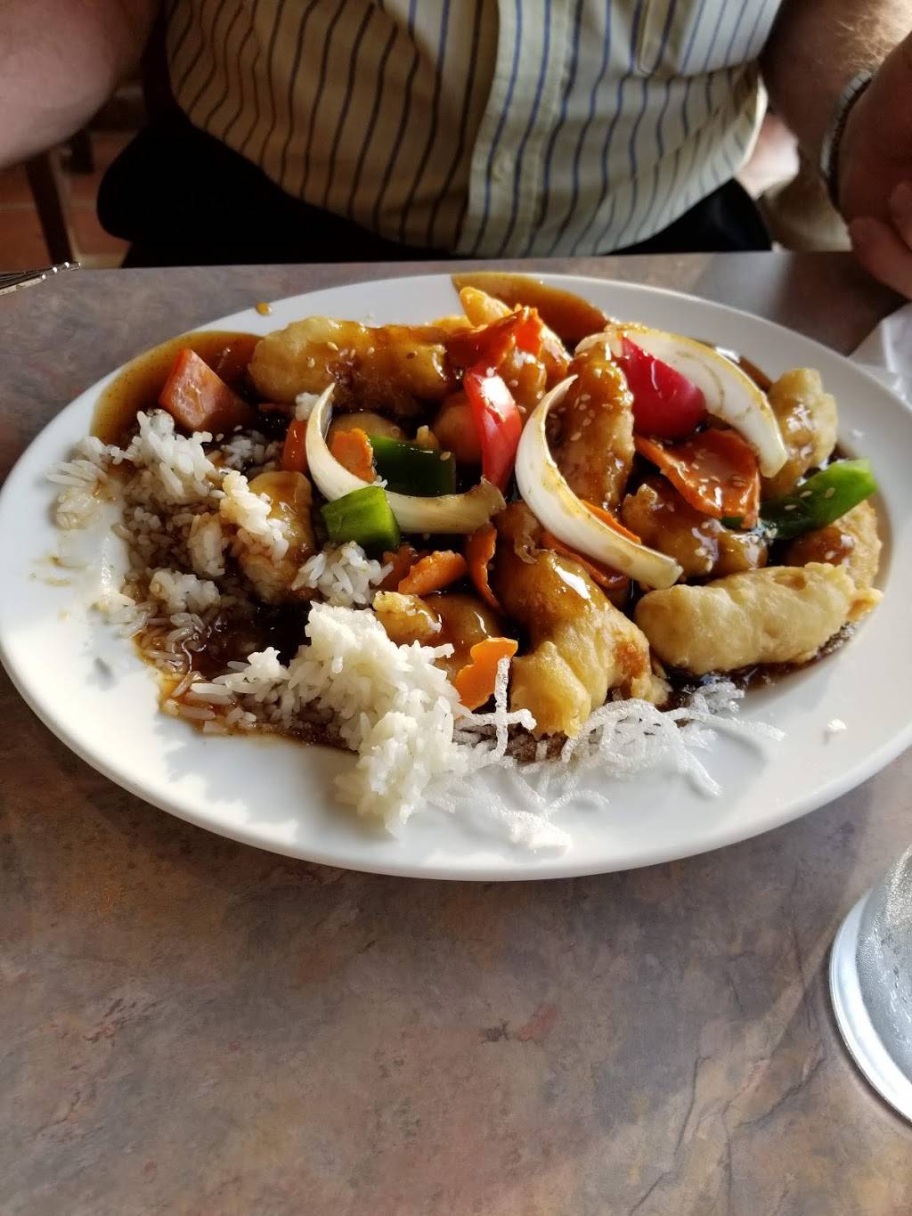 Hong Thai Restaurant Albertville | restaurant | 5600 La Centre Ave #110, Albertville, MN 55301, USA | 7634978462 OR +1 763-497-8462