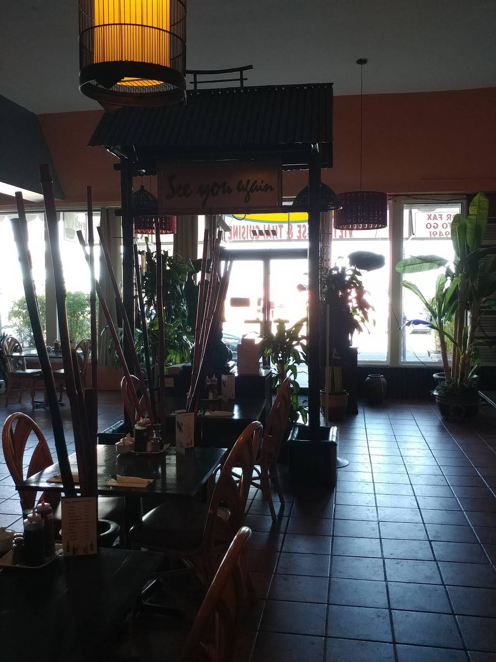 Le-Le M.L.K Restaurant | restaurant | 1012 M.L.K. Jr Way, Tacoma, WA 98405, USA | 2535729491 OR +1 253-572-9491