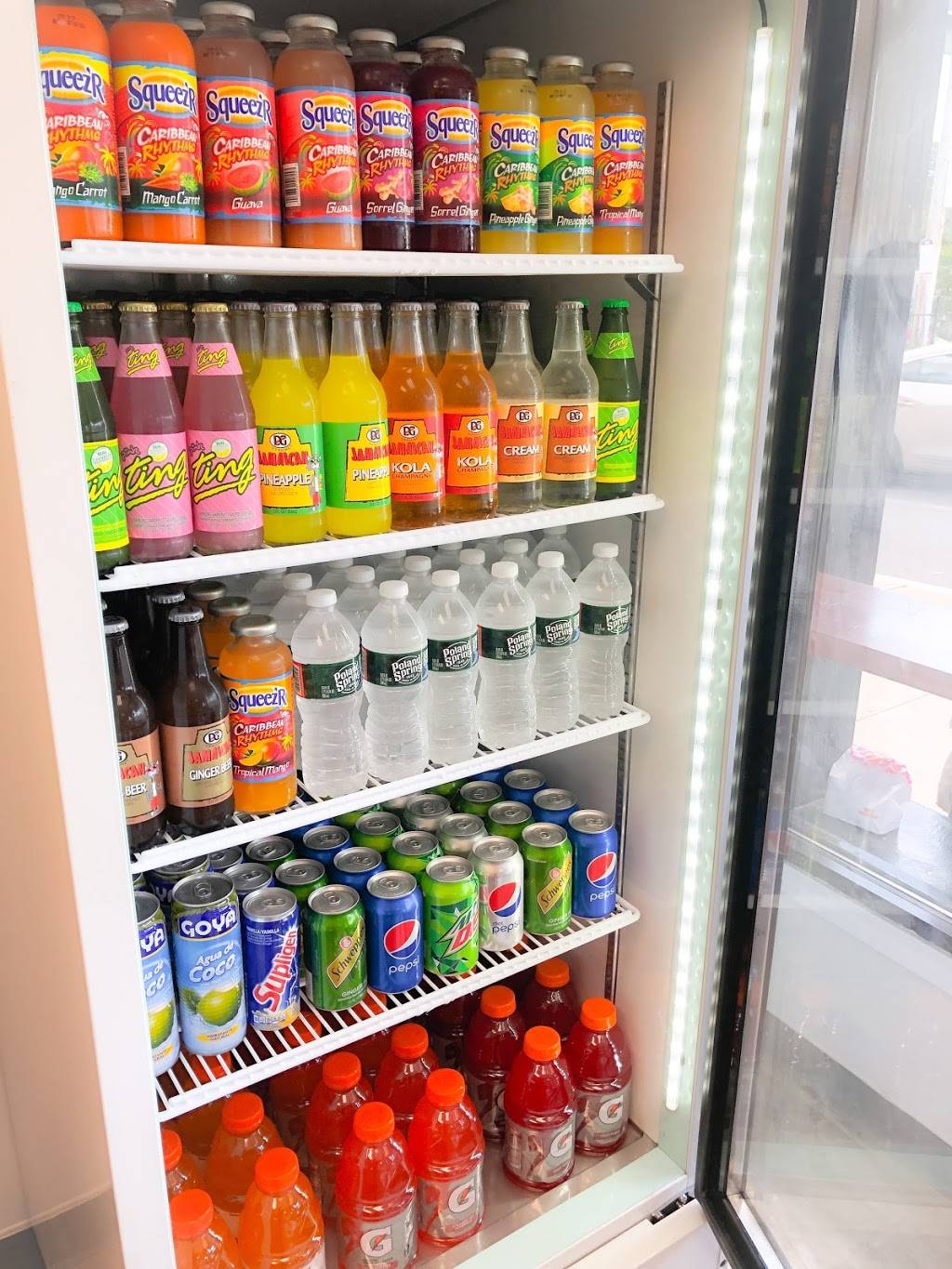 Blue Mountain Jamaican Restaurant | restaurant | 884 Morton St, Boston, MA 02126, USA | 6175337255 OR +1 617-533-7255