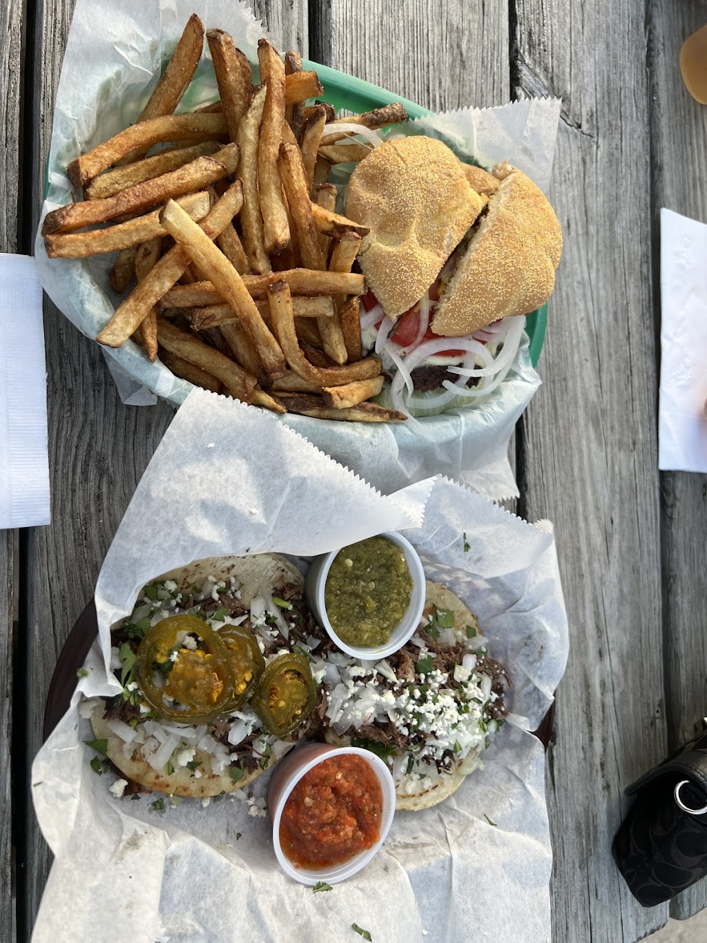 The Bandits Smoke Shack | restaurant | 35366 N US Hwy 12 Unit A, Ingleside, IL 60041, USA | 8479731000 OR +1 847-973-1000