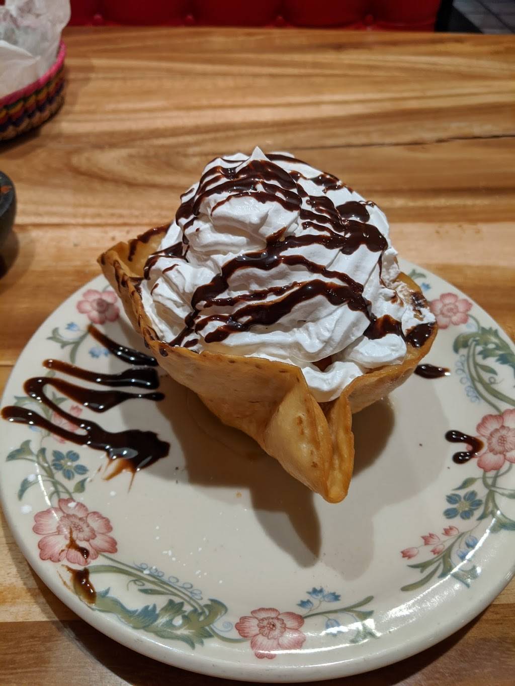 Tequileño Family Mexican Restaurante | restaurant | 15900 W Colfax Ave, Golden, CO 80401, USA | 3033843578 OR +1 303-384-3578